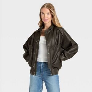 Women's Classic Black Leather Jacket